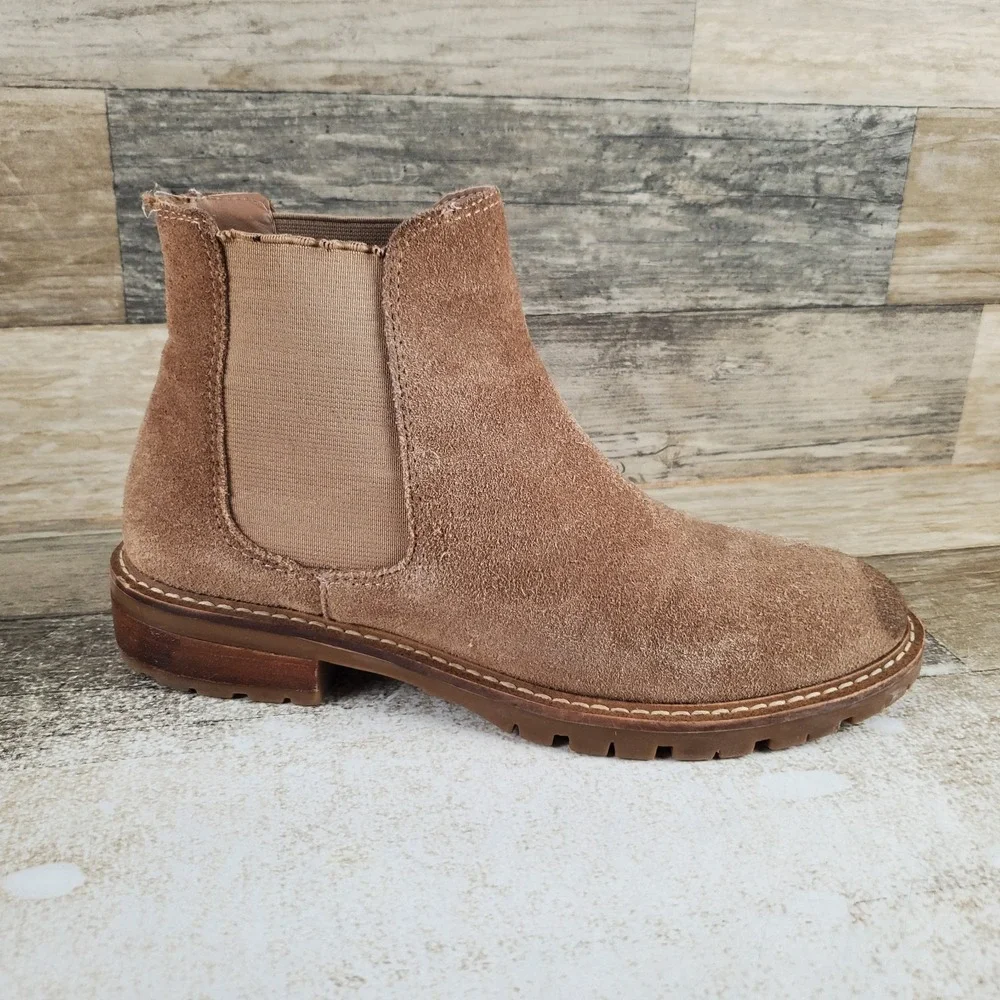 Steve Madden Leopold Women Chelsea Boot Sz 6.5 M Oatmeal Suede Pull On Round Toe